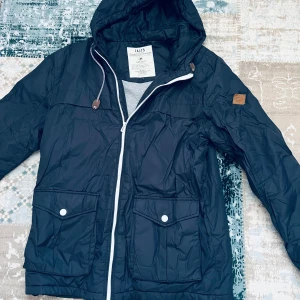 Jack and jones jacks  - Använd 5-6  gånger passar inte mig längre