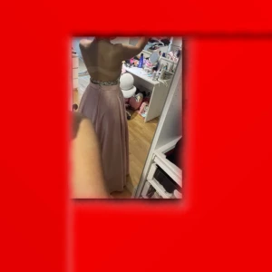 Rosa brudtärna klänning/balklänning - Funkar för en s och xs   ganska tung