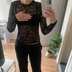 Spets tröja - Aldrig använd🤍