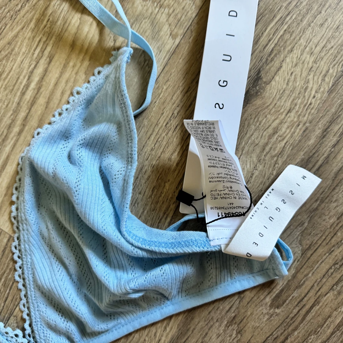 Ljusblå spetsdetaljerad topp från Missguided - 91