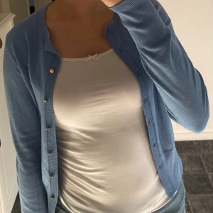 Blå kofta - Jättesöt blå kofta💕