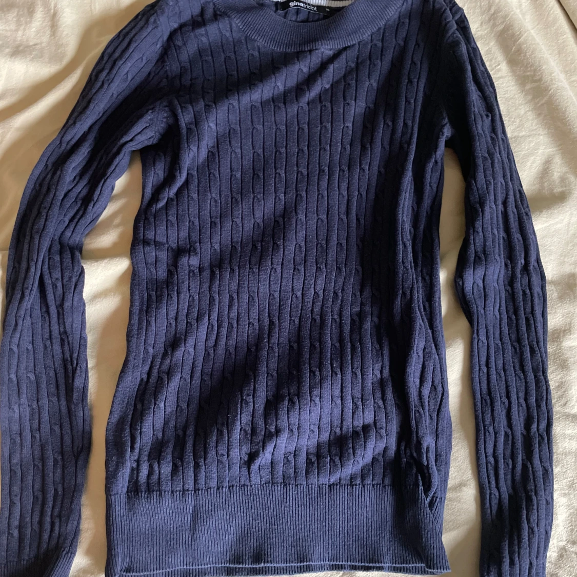 Två stickade tröjor från Gina Tricot  - 90