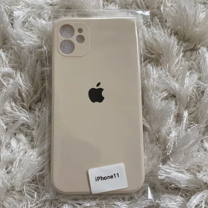 Mobilskal - Mobilskal i silikon till iphone 11! Helt ny i förpackning. 