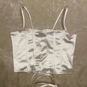 Topp - Aldrig använd 🤍