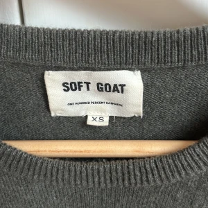 Kashmir tröja  - Super snygg cashmere tröja från softgoat 