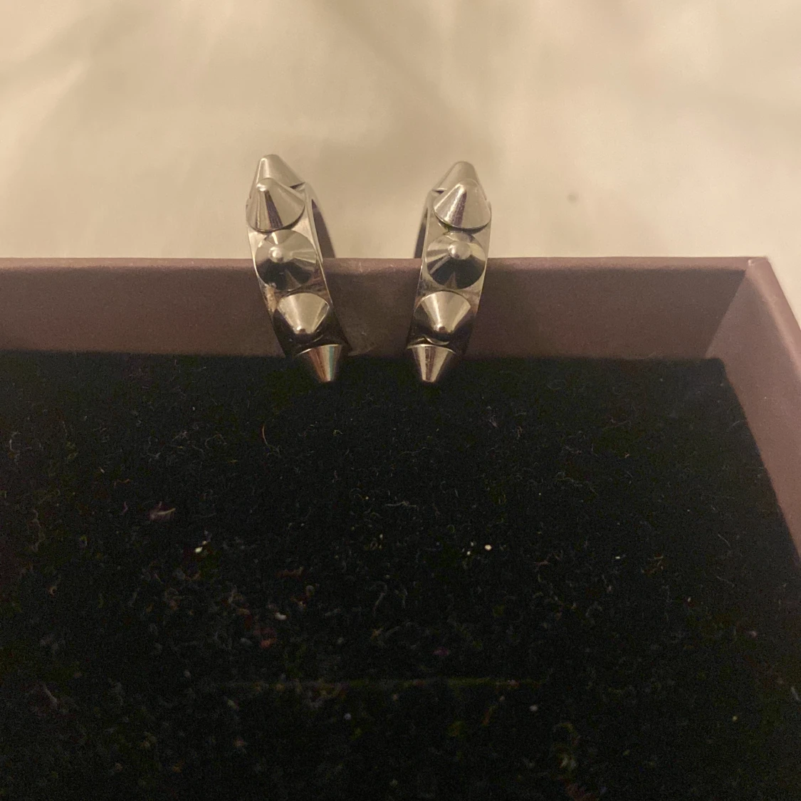 Edbladörhängen nitar - 91