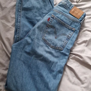 Levis jeans  - Nyskick 