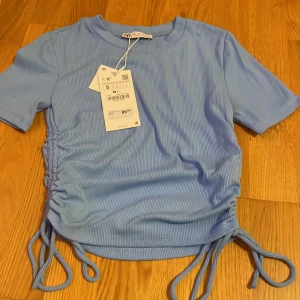 Top från zara  - Prislappen kvar  