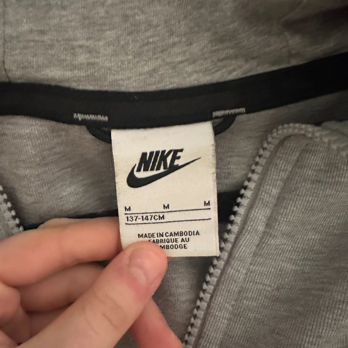 Nike tech tröja (har även byxorna om intresse!) - 90