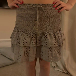 Super fina sommarkjolar  - Super fin kjol från zara i storlek S. 