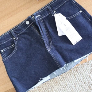 Kjol från only  - Helt ny kjol från only 