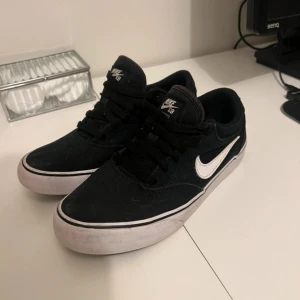Nike skor  - Inte använda mycket 
