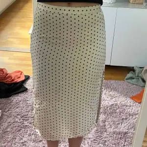 Prickig kjol från Hm