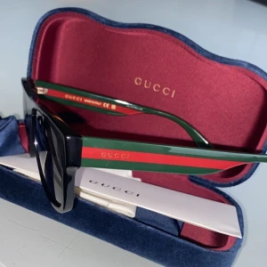 Gucci glassögon - Aldrig använda, köpta för 3000. Äktenhetsbevis finns