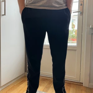 Nike byxor  - Väldigt bra skick!