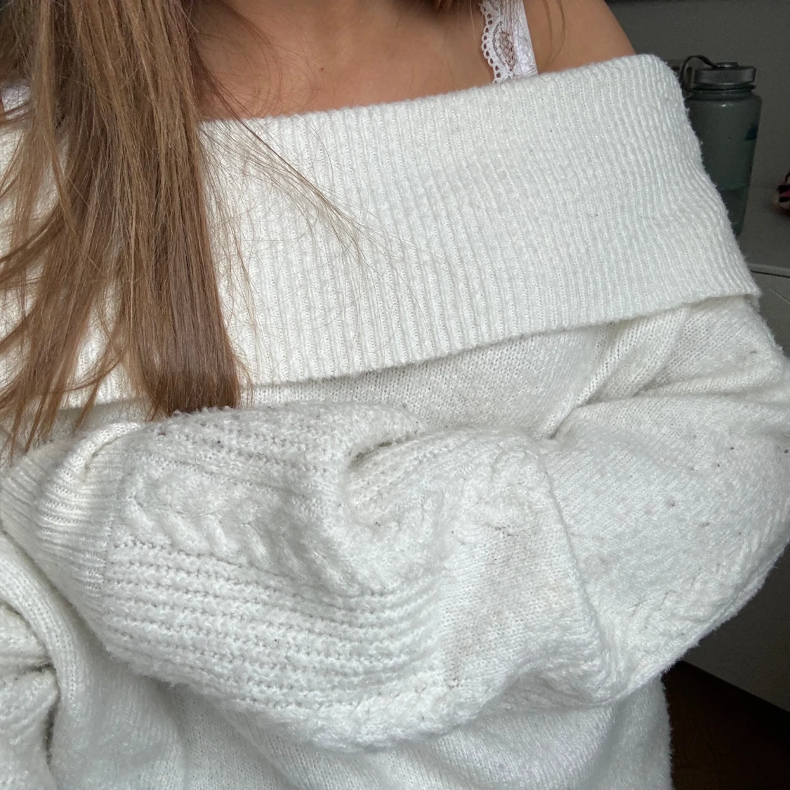Vit stickad tröja - 91