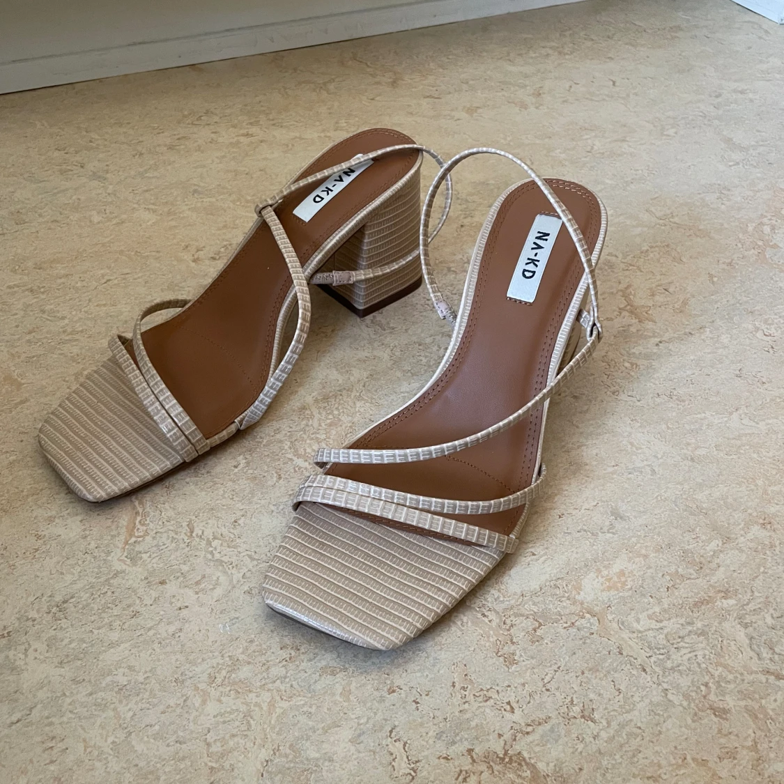 Klackskor från nakd