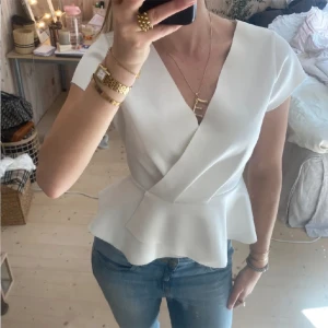 Topp - SUPER snygg topp!!