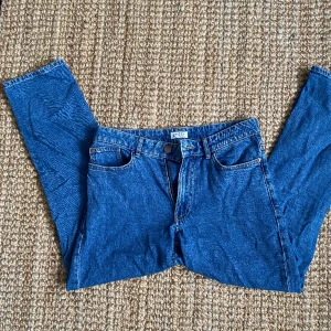 Jeans - Jeans från Lindex, regular fit