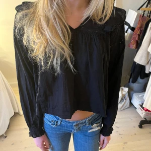 Söt Gina topp✨ - Blus från Gina Young storlek är 158/164 och motsvarar XS! Perfekt till alla tillfällen