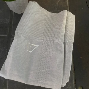Gymshark tights  - Säljer dessa gymshark tights i storlek s då dom inte kommer till användning💕