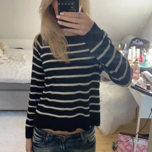 Zara tröja - Så skönt material, inga tecken på användning🤍