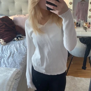 Stickad tröja från vila💗 - Super skön stickad tröja ifrån vila, använt några gånger men ändå i bra skick!!💗
