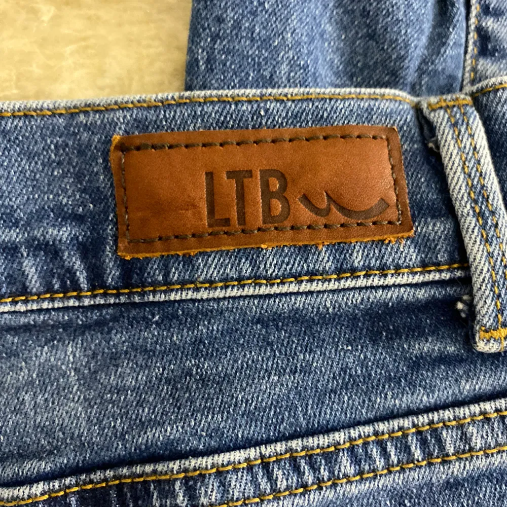 aldrig använda ltb jeans, fallon❣️❣️, blue addicted❣️pris kan diskuteras  nypris 799❣️. Jeans & Byxor.