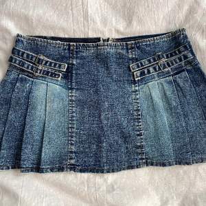 Miniskirt i jeans 