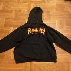 Thrasher hoodie - Använts ett flertal gånger men är fortfarande i bra skick