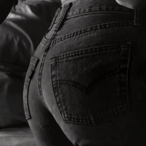 Levi’s Jeans - Säljer dom SNYGGASTE jeansen från Levi’s!!!!! Tyvärr passar dom inte mig längre så det är dags att säga hejdå </3  Köpta av oamcls för ca 1-2 år sedan men skulle säga att dom e som nya