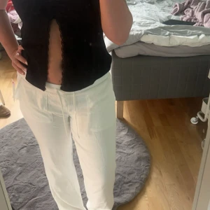 Linnebyxor - Helt oanvända med lapp kvar då det ej var rätt storlek