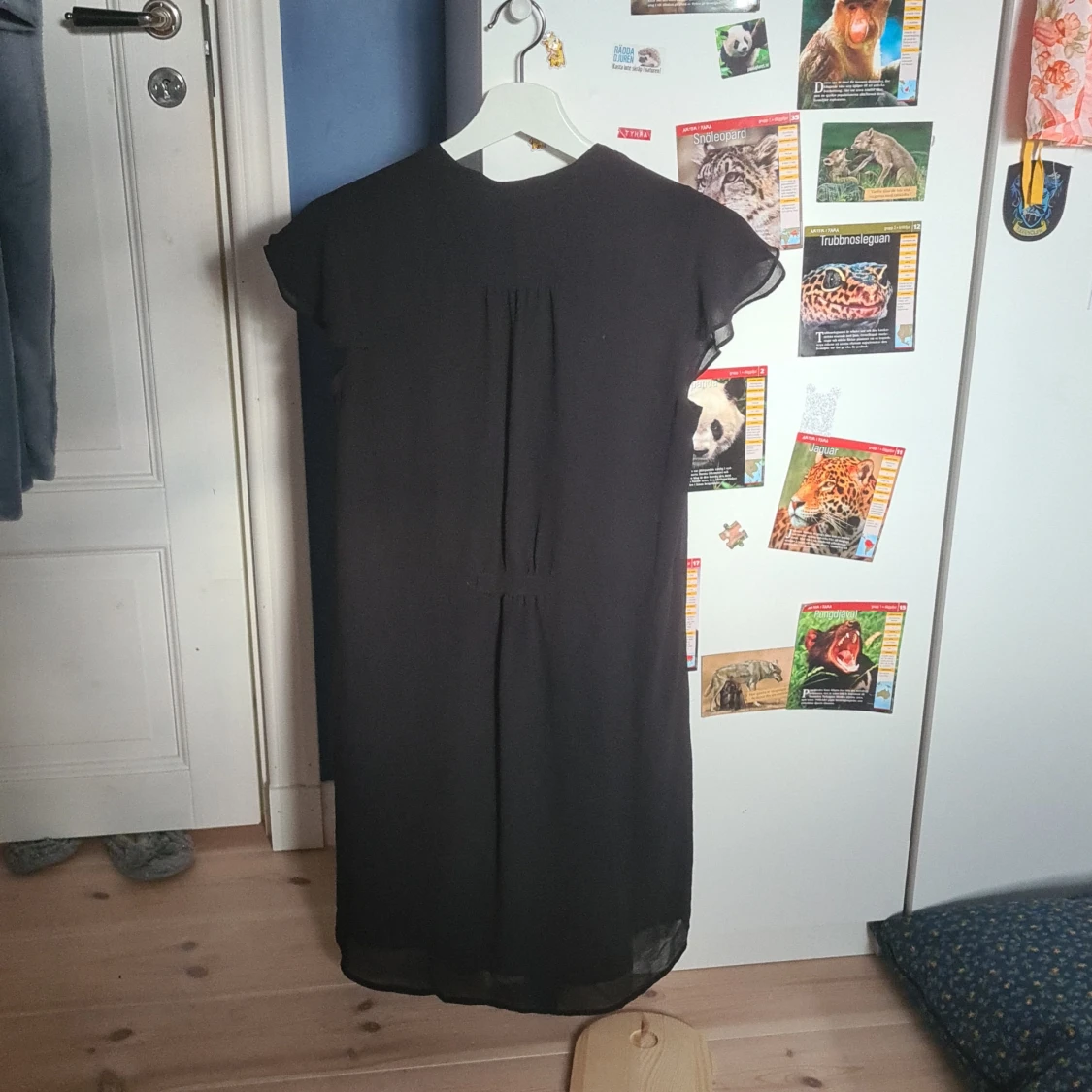 Svart Klänning  - 92