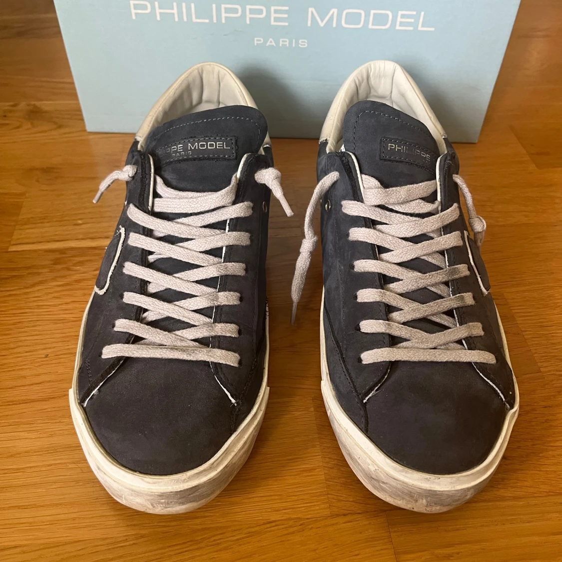 Phillipe Model skor  - 90