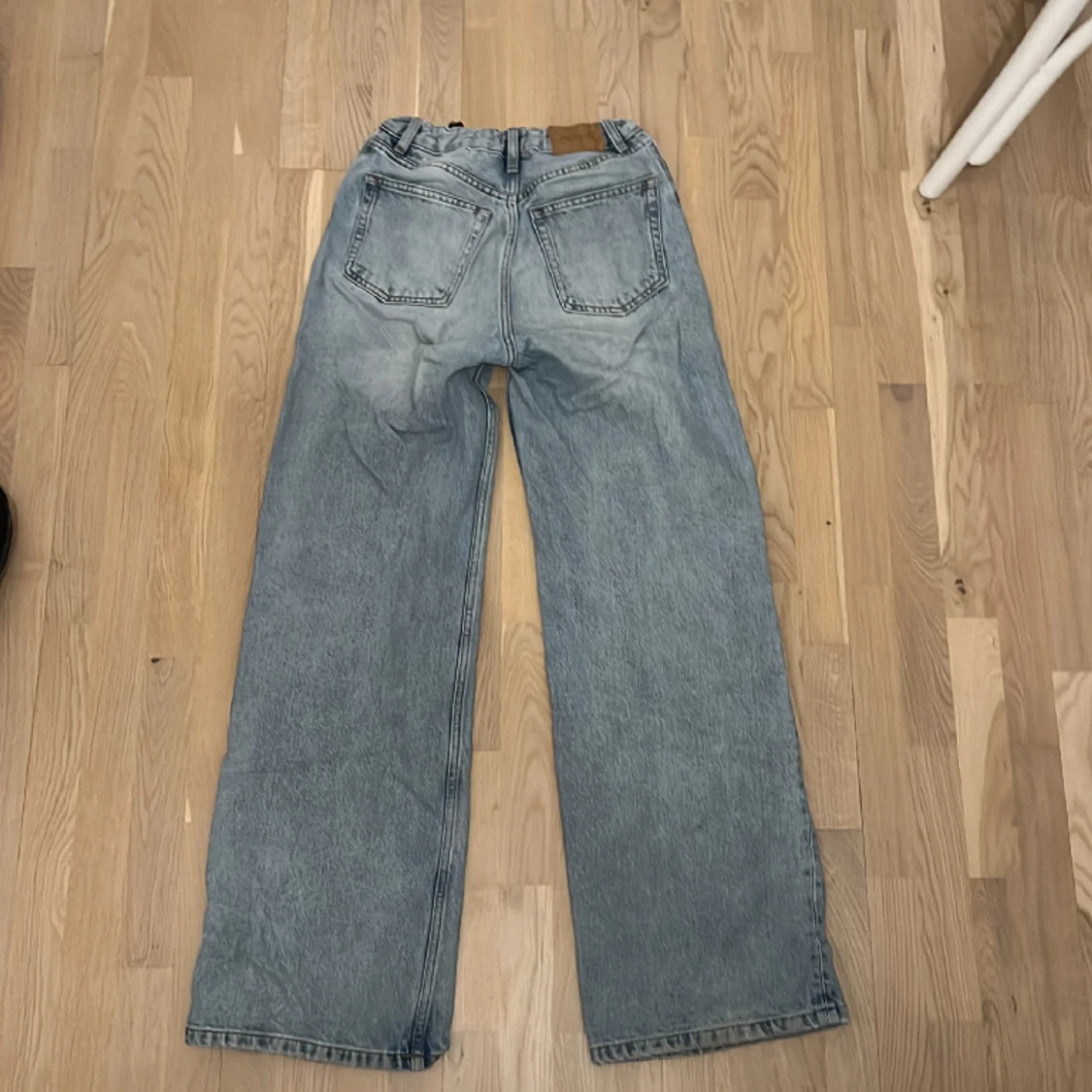 Midwaist jeans från monki - 90