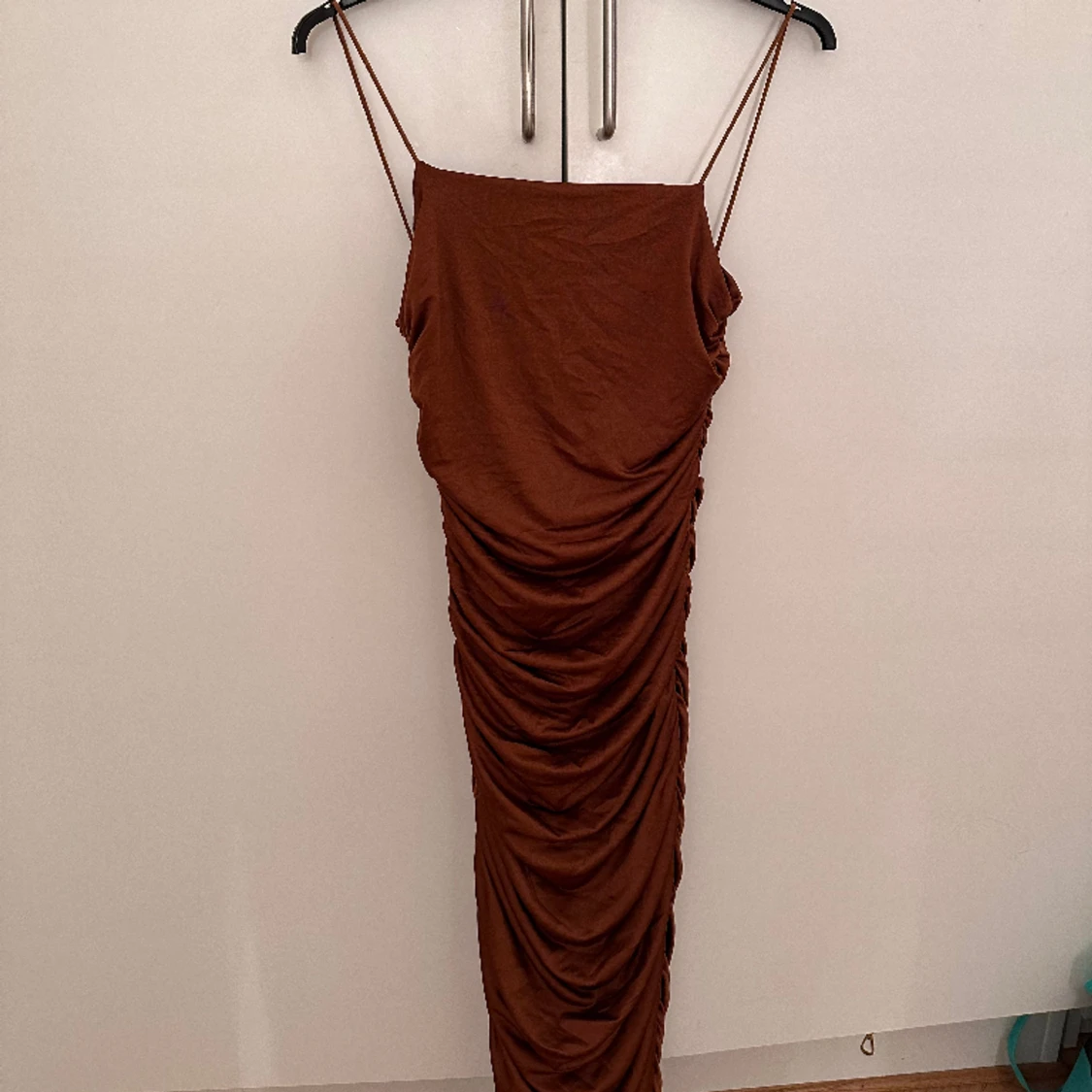 Brun klänning - 90