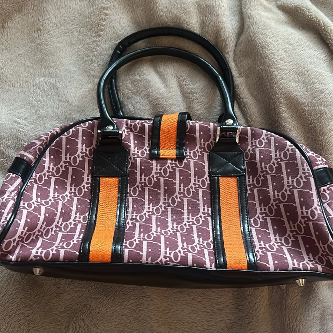 Dior handväska  - 90