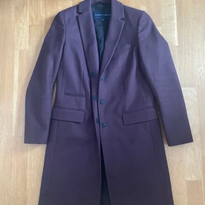 Kappa - Säljar denna snygga kappan från botzlet  Storlek,xxs,köpte för 4000kr 