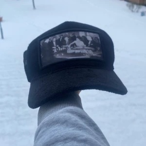 Velvet keps - Skick 6/10, Velvet keps från vernando, Bilden är tagen på ett casino i Kuba 1969.