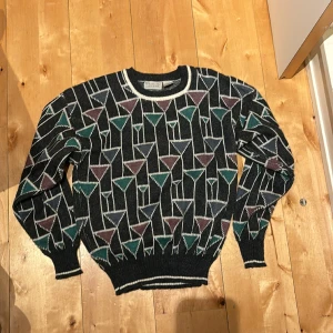 Vintage knit  - Vintage stickad tröja. Sitter som M.