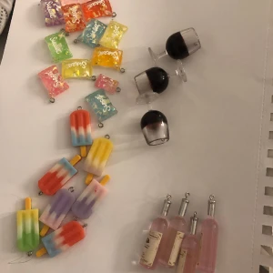 Berlocker✨🙀 - Pris diskuteras! (Priset nedan gäller inte! (tryck inte på köp nu utan skriv privat)✨