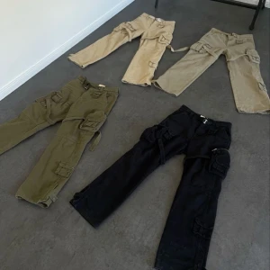 TV cargo pants - Trendt Vision cargo pants Khaki size: L Svarta size: M Nypris: 150€