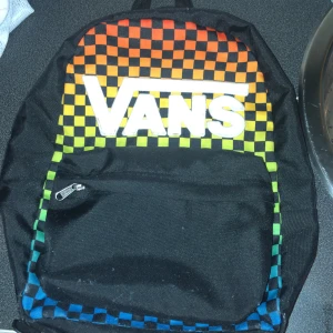 Vans ryggsäck - Vans ryggsäck, lite skitig se bild. Annars i bra skick 