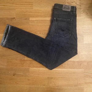 Replay Thad - 🚨Replay Thad // ✅Barnstolek: 16yr // ✅inga defekter // 🤝9/10 // priset går att diskuteras 🙌