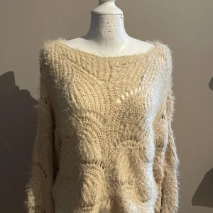 Tröja - Köpt på Vinted men aldrig använd 