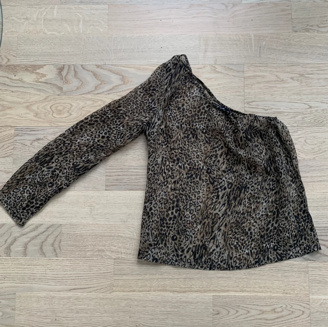 Leopardblus - Rut m.fl.