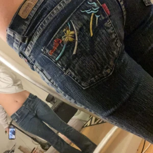  Bootcut Jeans - priset kan diskuteras 