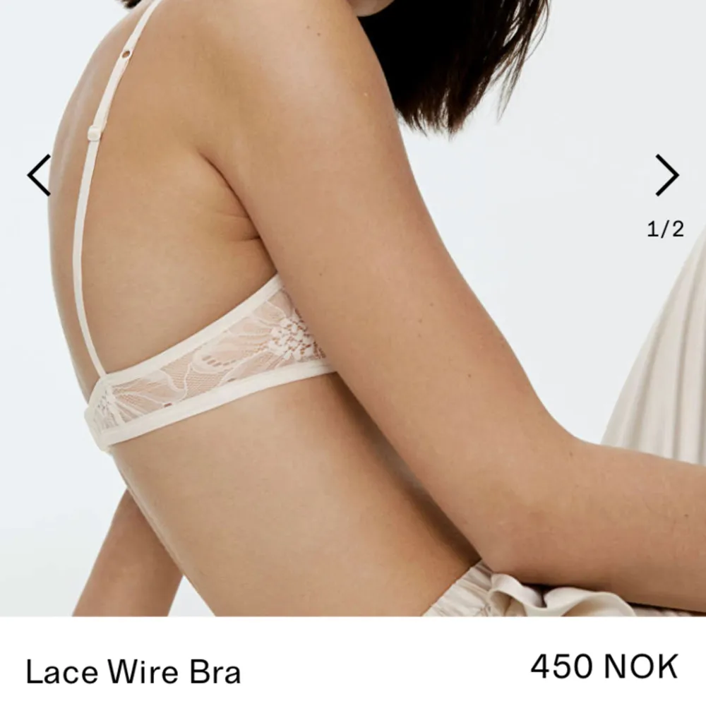 Lace wire bra från Arket, nypris 400 sek. Använd några fåtal gånger och bra kvalitet. Kontakta för fler bilder! Passar även A-kupa. Övrigt.