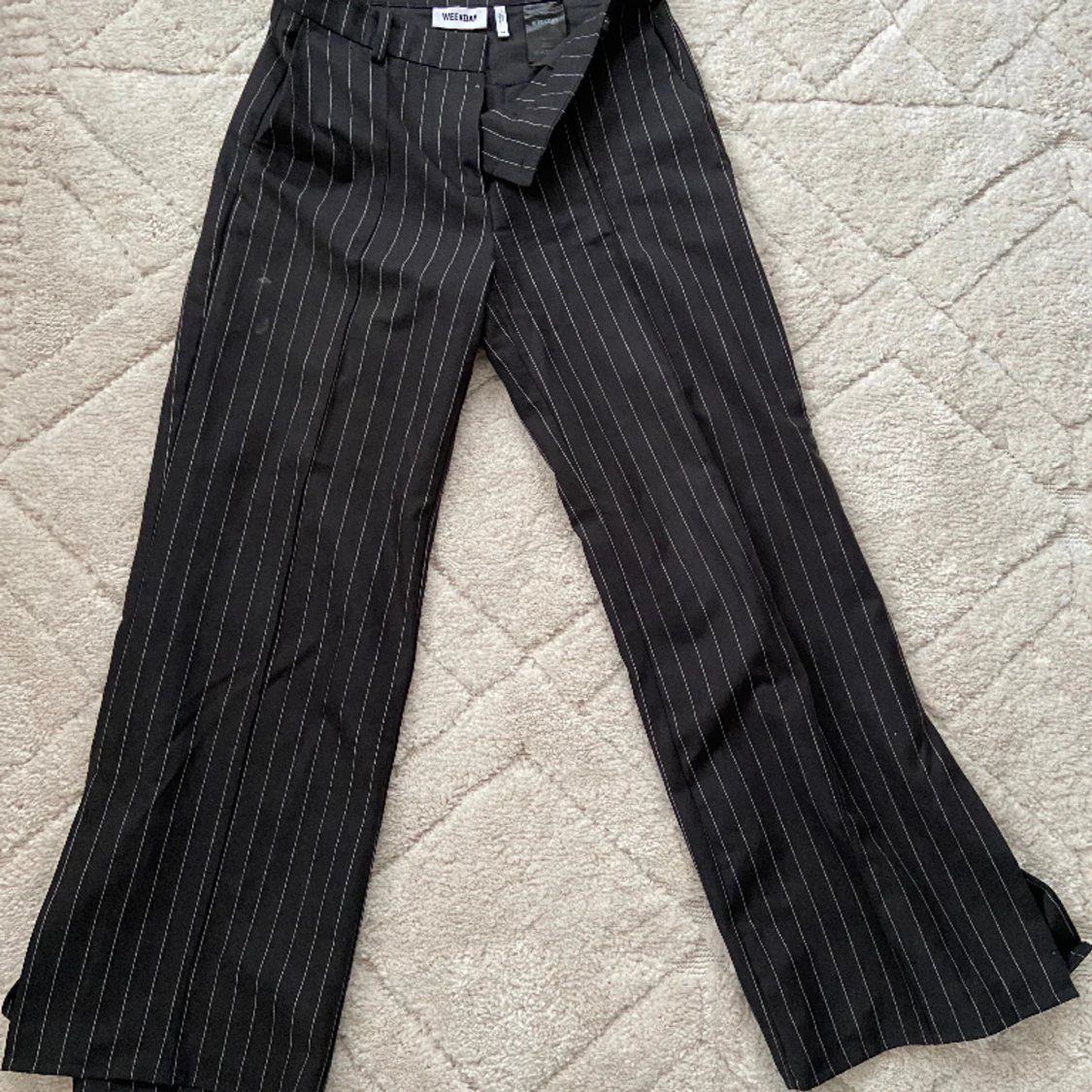 Weekday kostymbyxa - 90