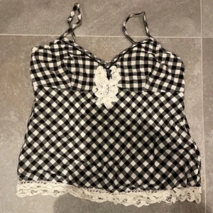 Linne  - Så fint linne i jättebra skick!! Passar även S 